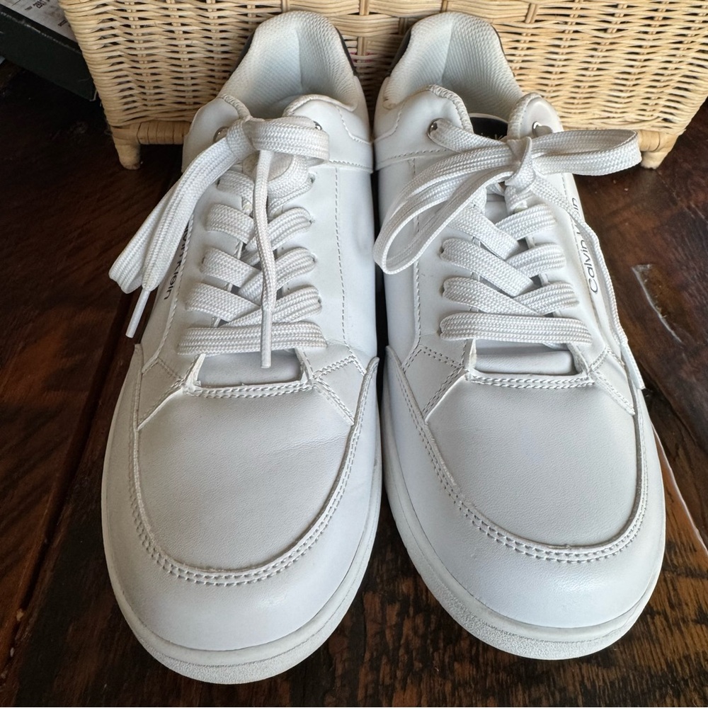 Calvin Klein Women's Hallen Sneaker Size 11 - Picture 4 of 7
